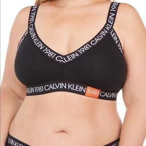 Ck sport bra and panties set